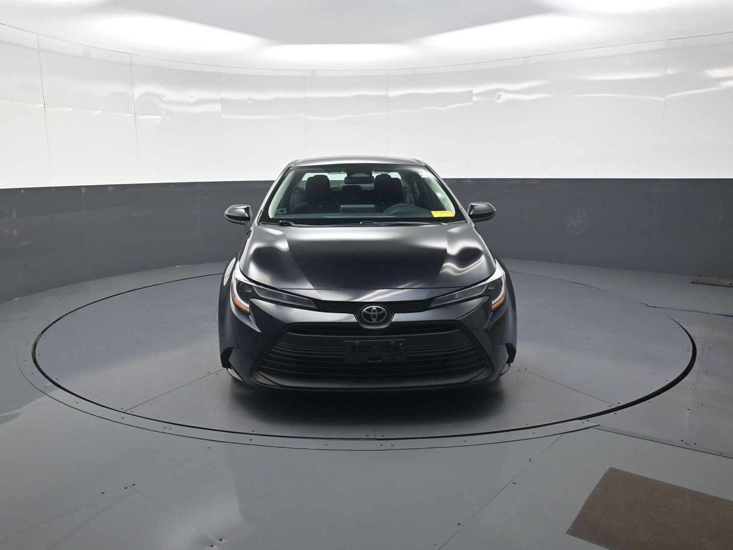 Used 2023 Toyota Corolla LE FWD image 8