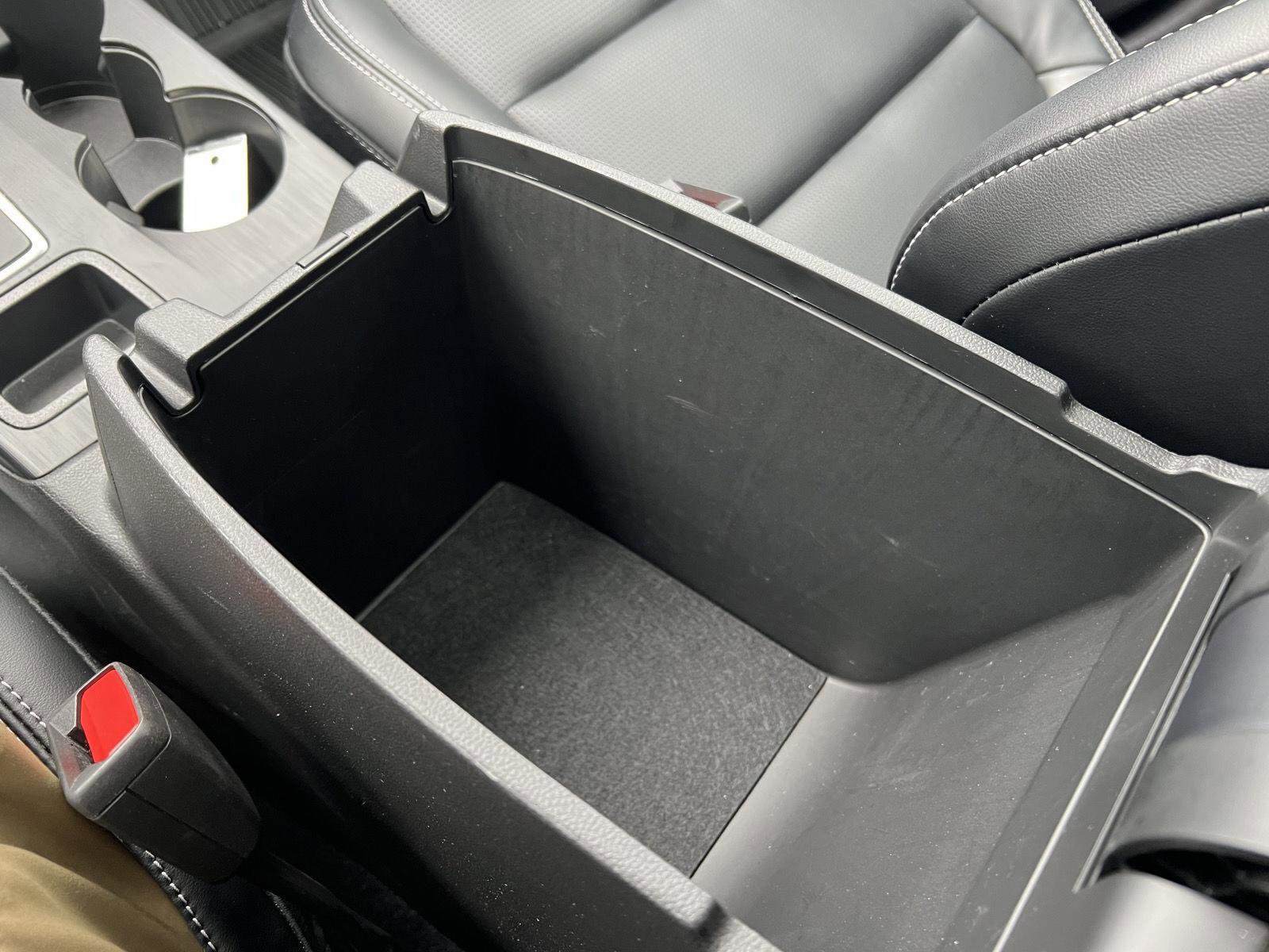 Used 2023 Ford Escape Platinum image 37