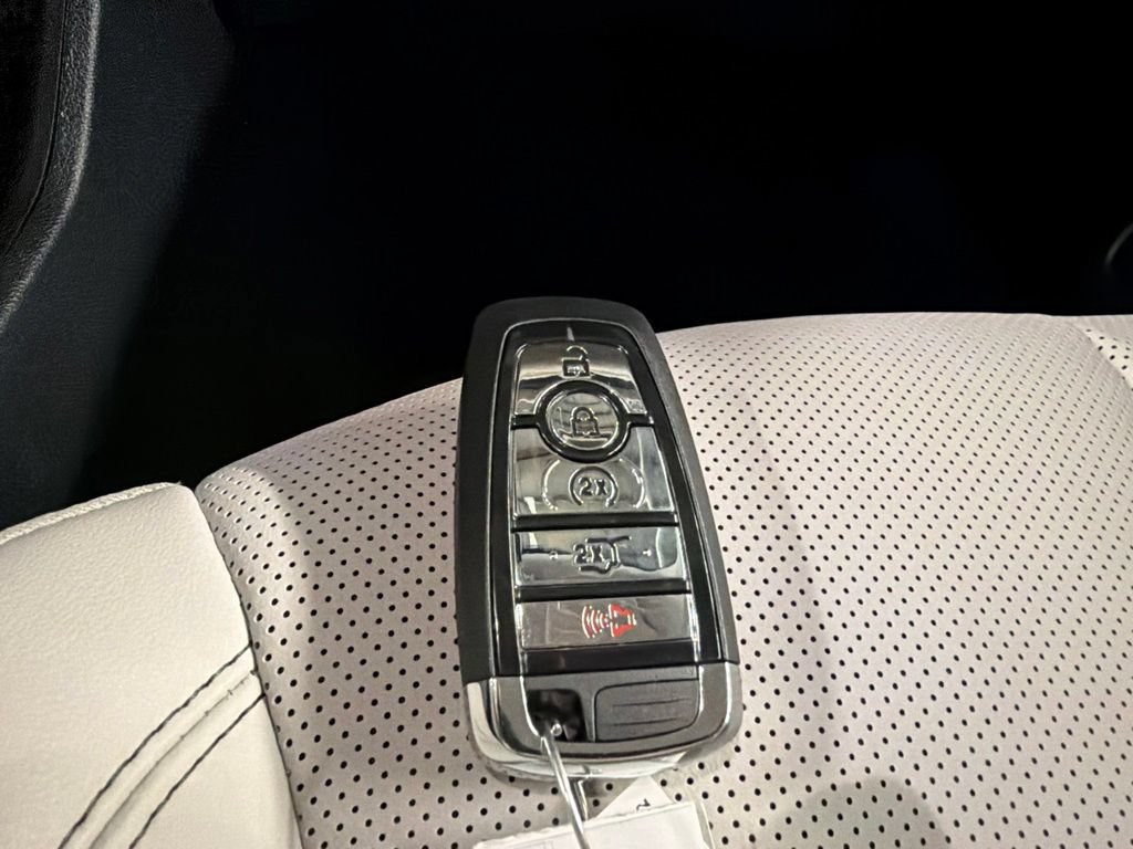 New 2026 Lincoln Aviator AWD image 17
