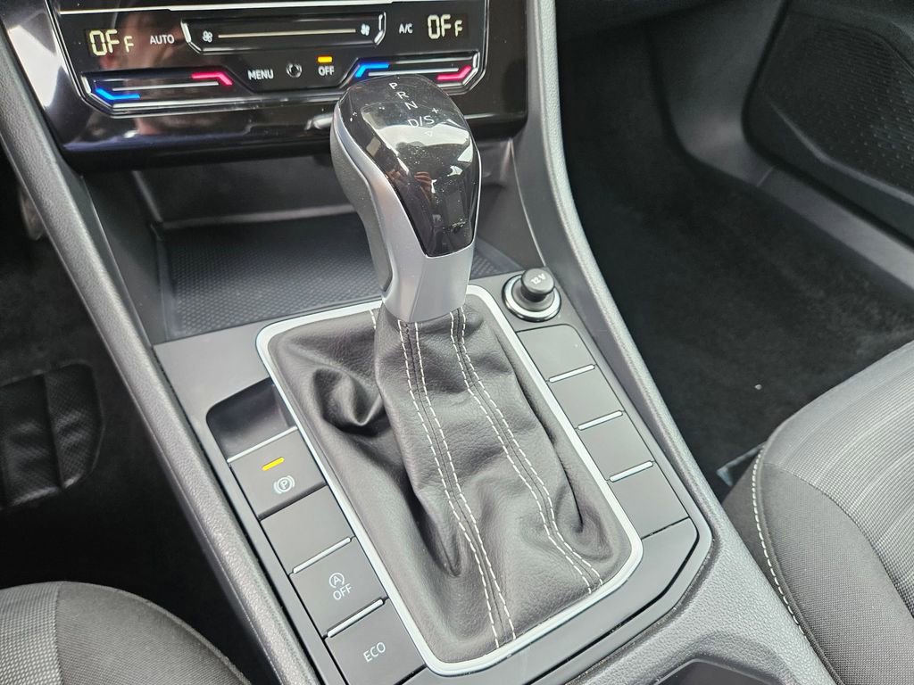 Used 2025 Volkswagen Jetta S FWD image 30