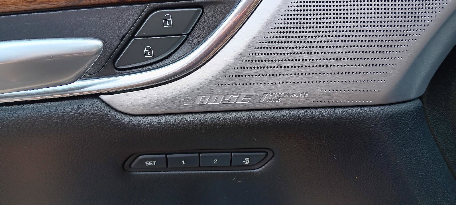 Used 2021 Cadillac XT5 Premium Luxury w/ Platinum Package image 8