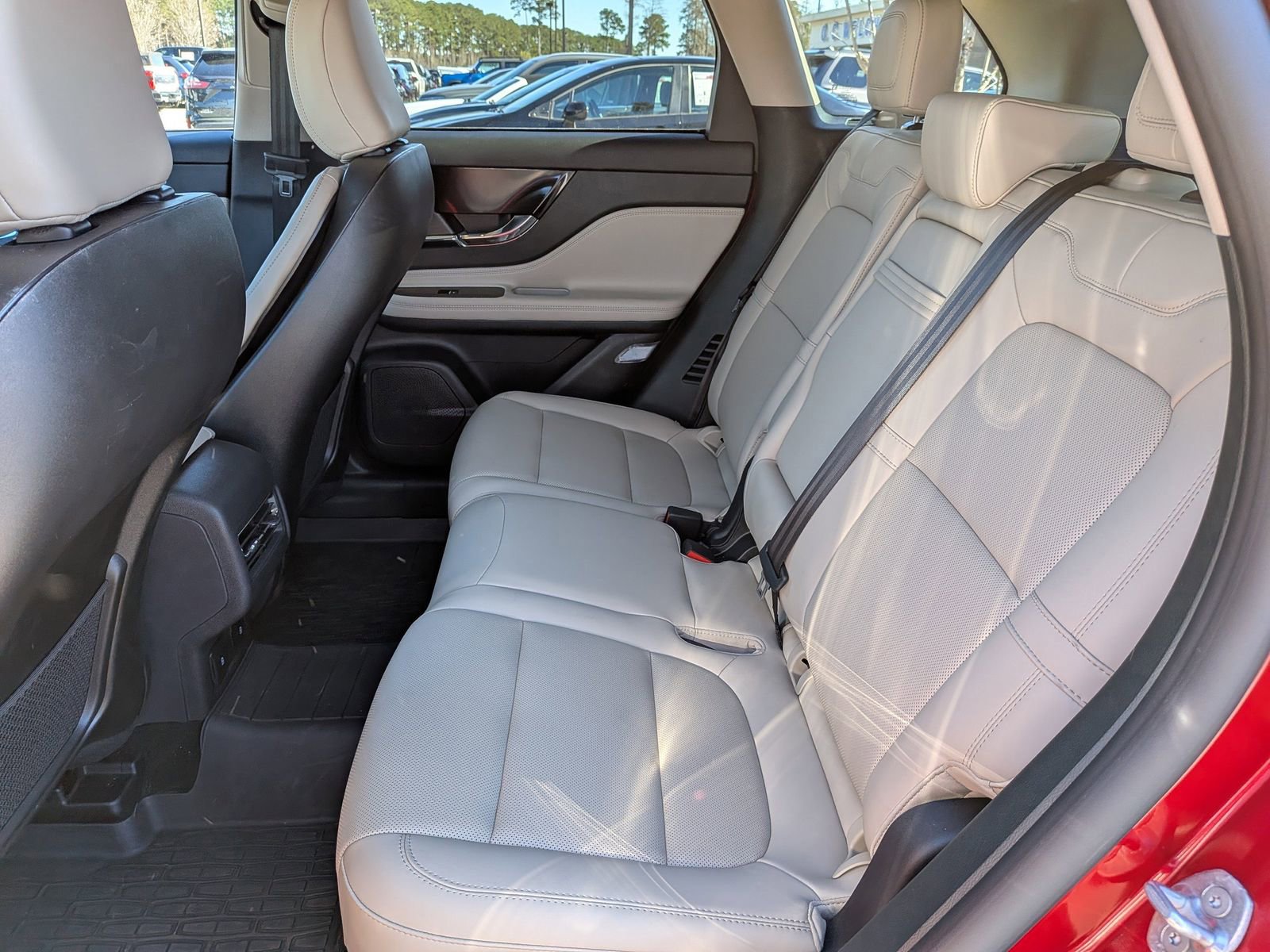 Used 2025 Lincoln Corsair FWD w/ Equipment Group 101A image 16