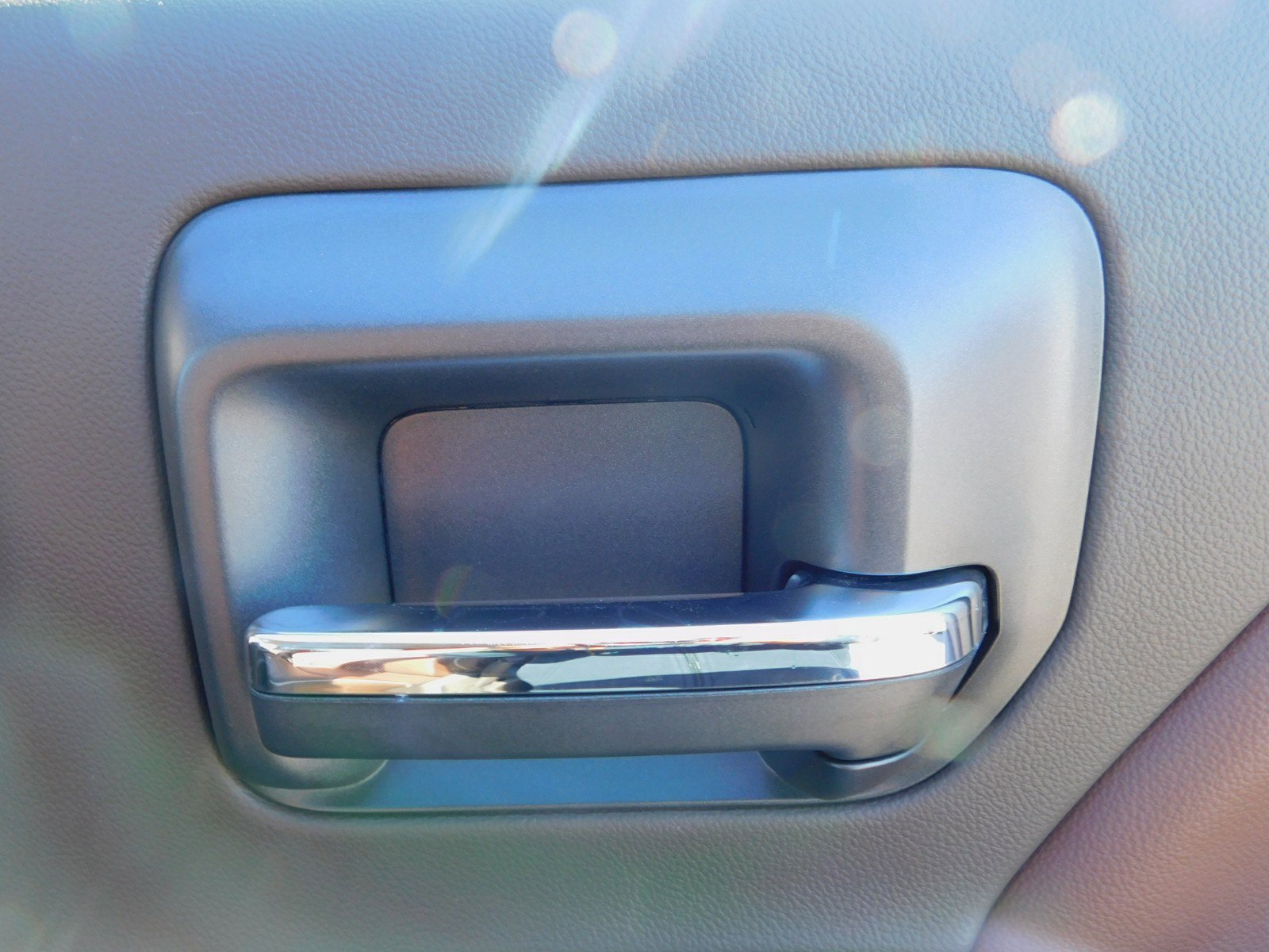 Used 2018 Chevrolet Silverado 1500 High Country image 45