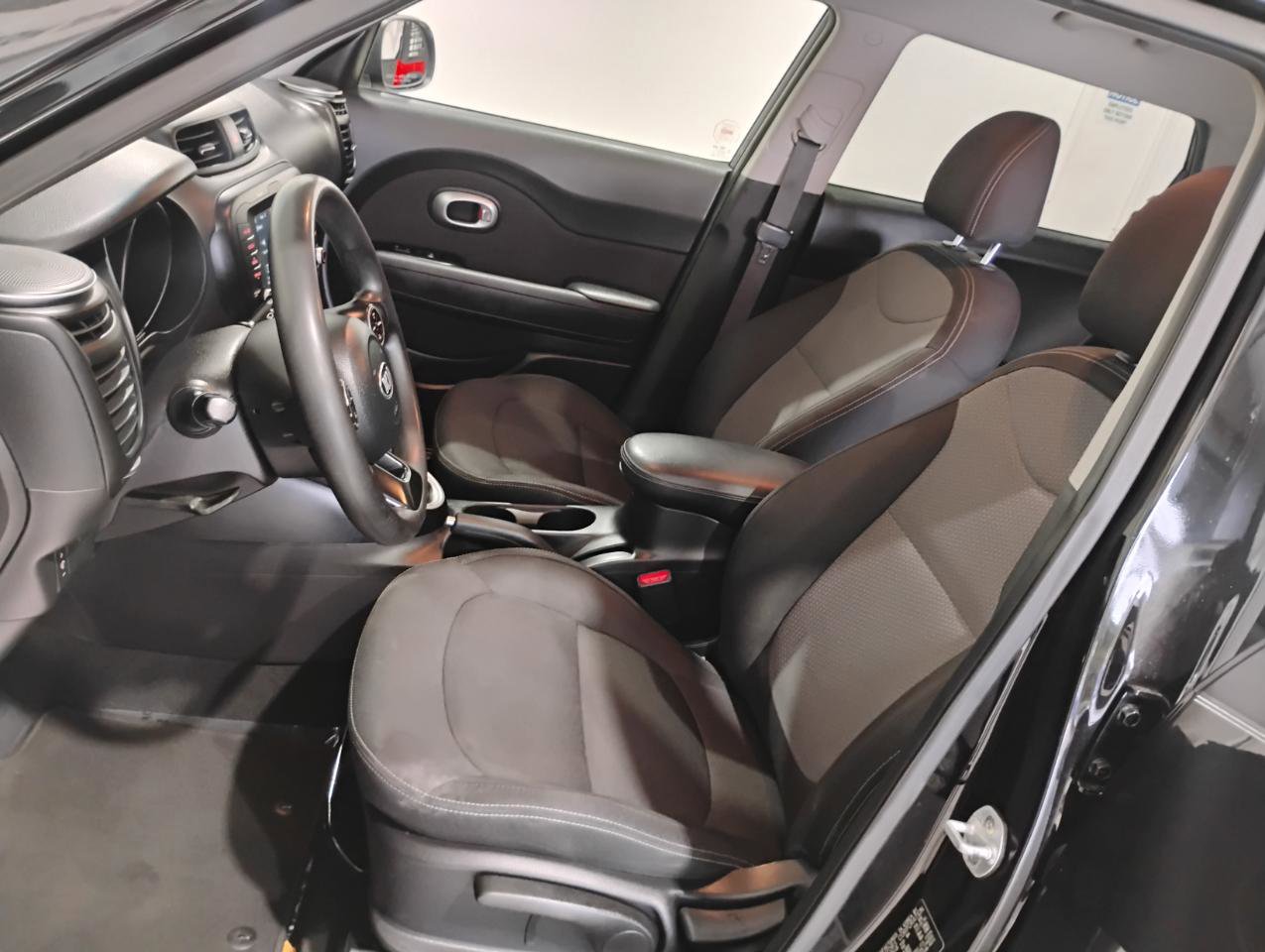 Used 2019 Kia Soul + FWD image 47