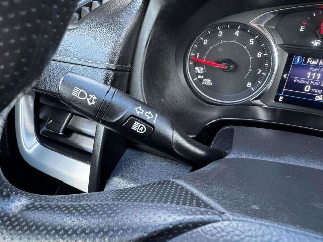 Used 2023 GMC Terrain SLE w/ Driver Convenience Package FWD image 28