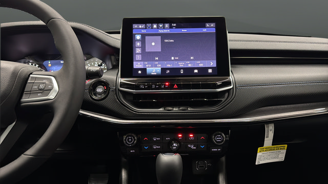 New 2026 Jeep Compass Latitude AWD/4WD image 11