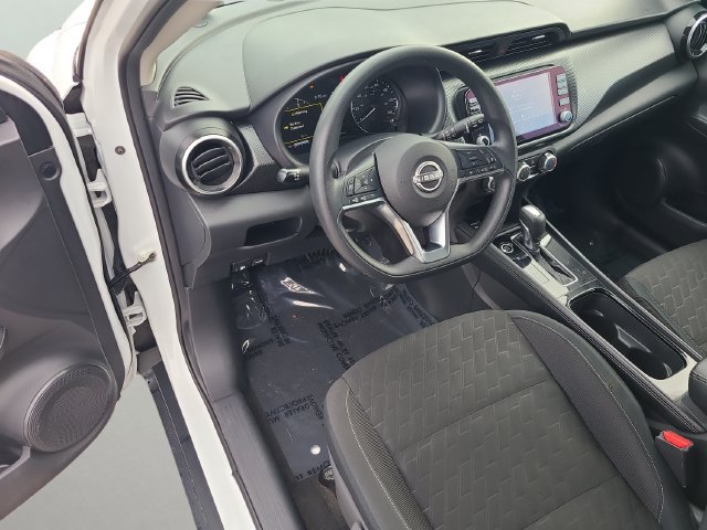Used 2024 Nissan Kicks SV FWD image 19