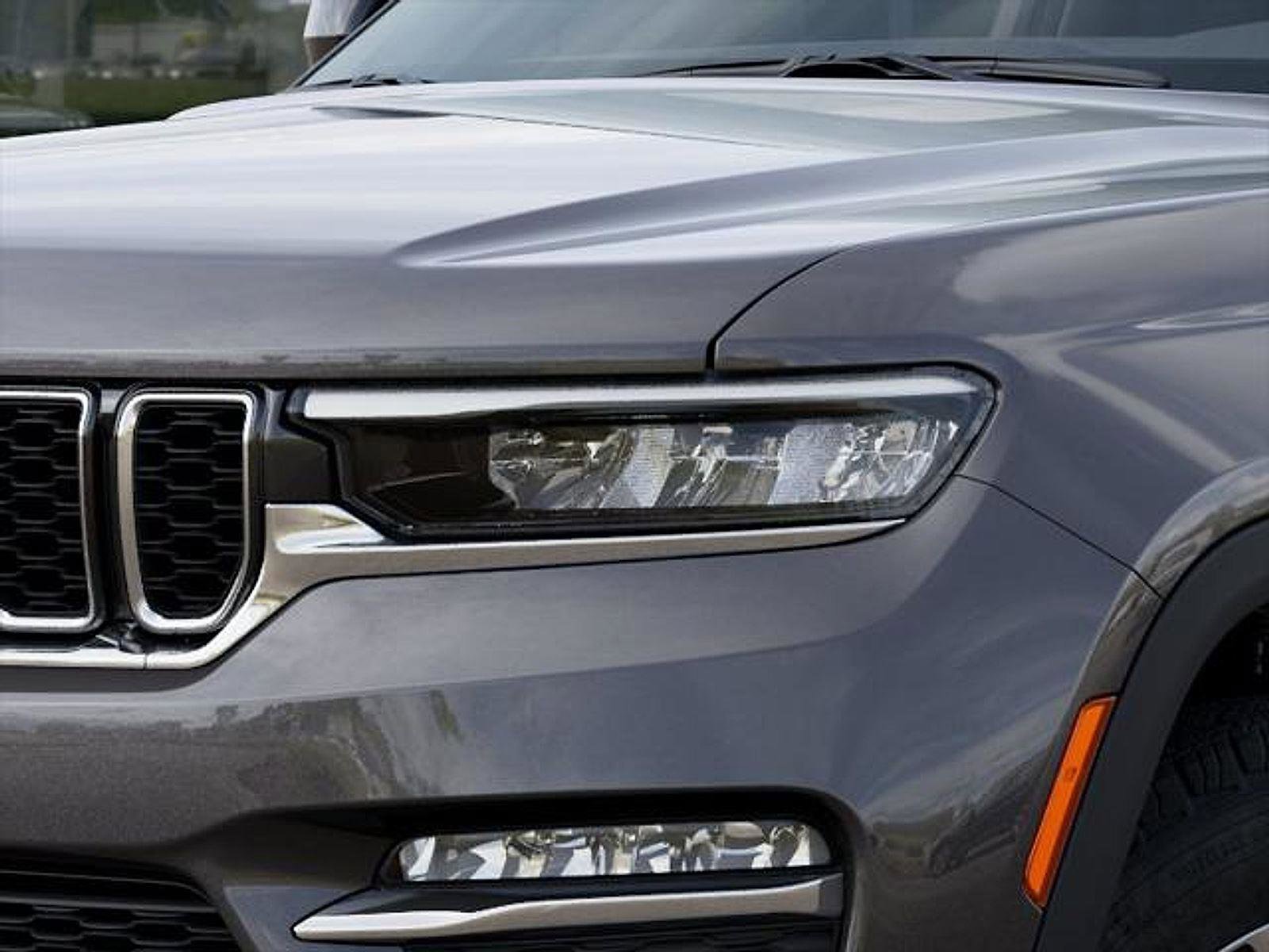 New 2025 Jeep Grand Cherokee Limited w/ MOPAR Finishing Package image 11