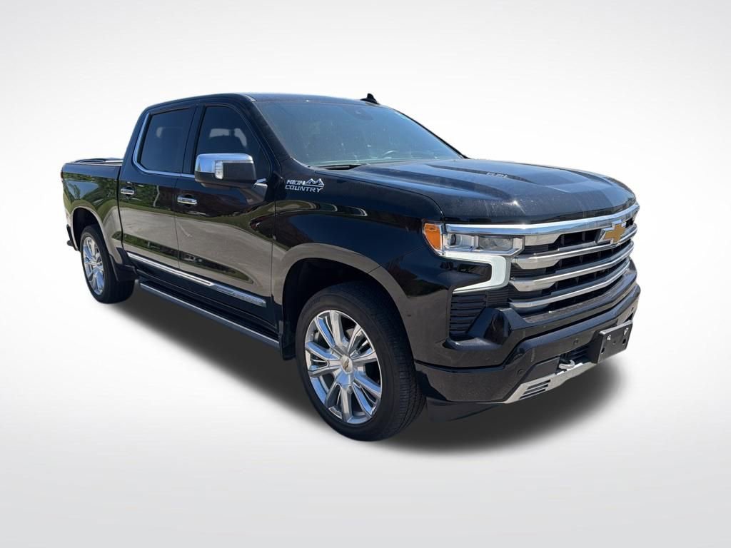 Used 2023 Chevrolet Silverado 1500 High Country w/ Technology Package image 3