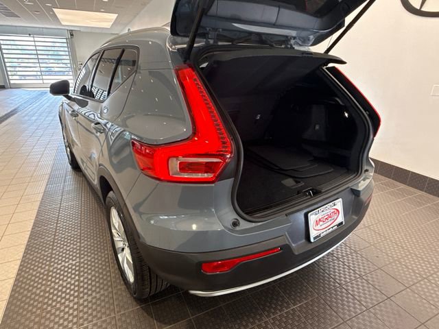 Used 2020 Volvo XC40 T5 Momentum AWD/4WD image 25