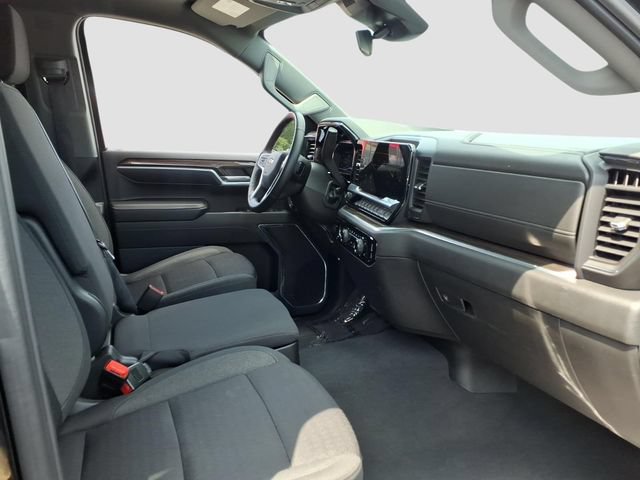 Used 2024 Chevrolet Silverado 1500 LT AWD/4WD image 18