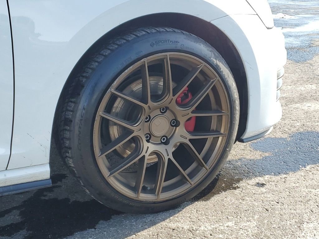 Used 2016 Volkswagen GTI S image 9