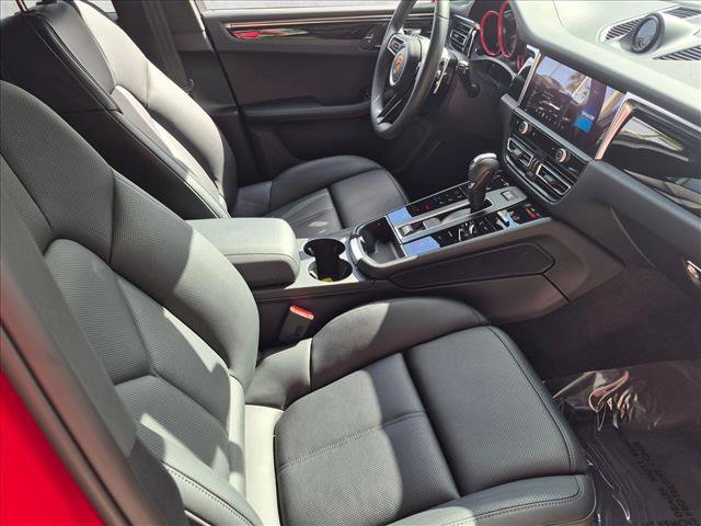 Used 2026 Porsche Macan S AWD/4WD image 22