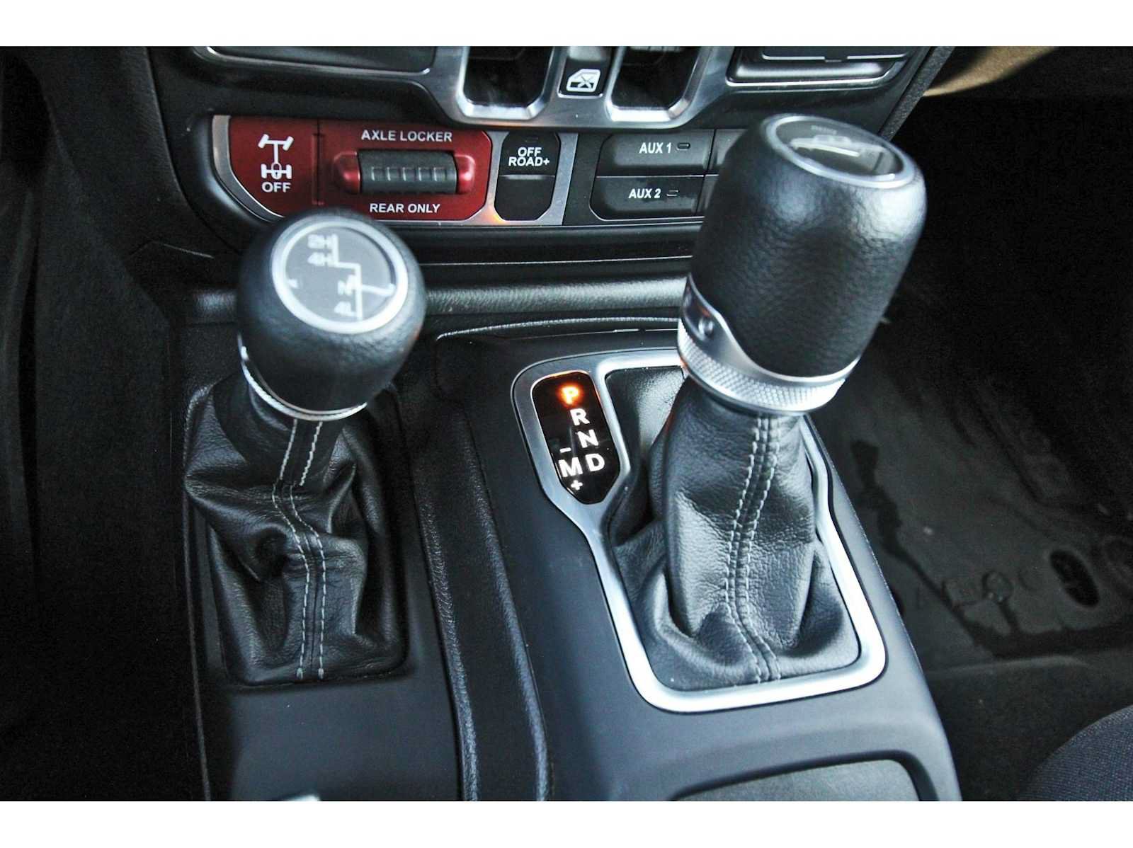 Used 2024 Jeep Gladiator Sport AWD/4WD image 23