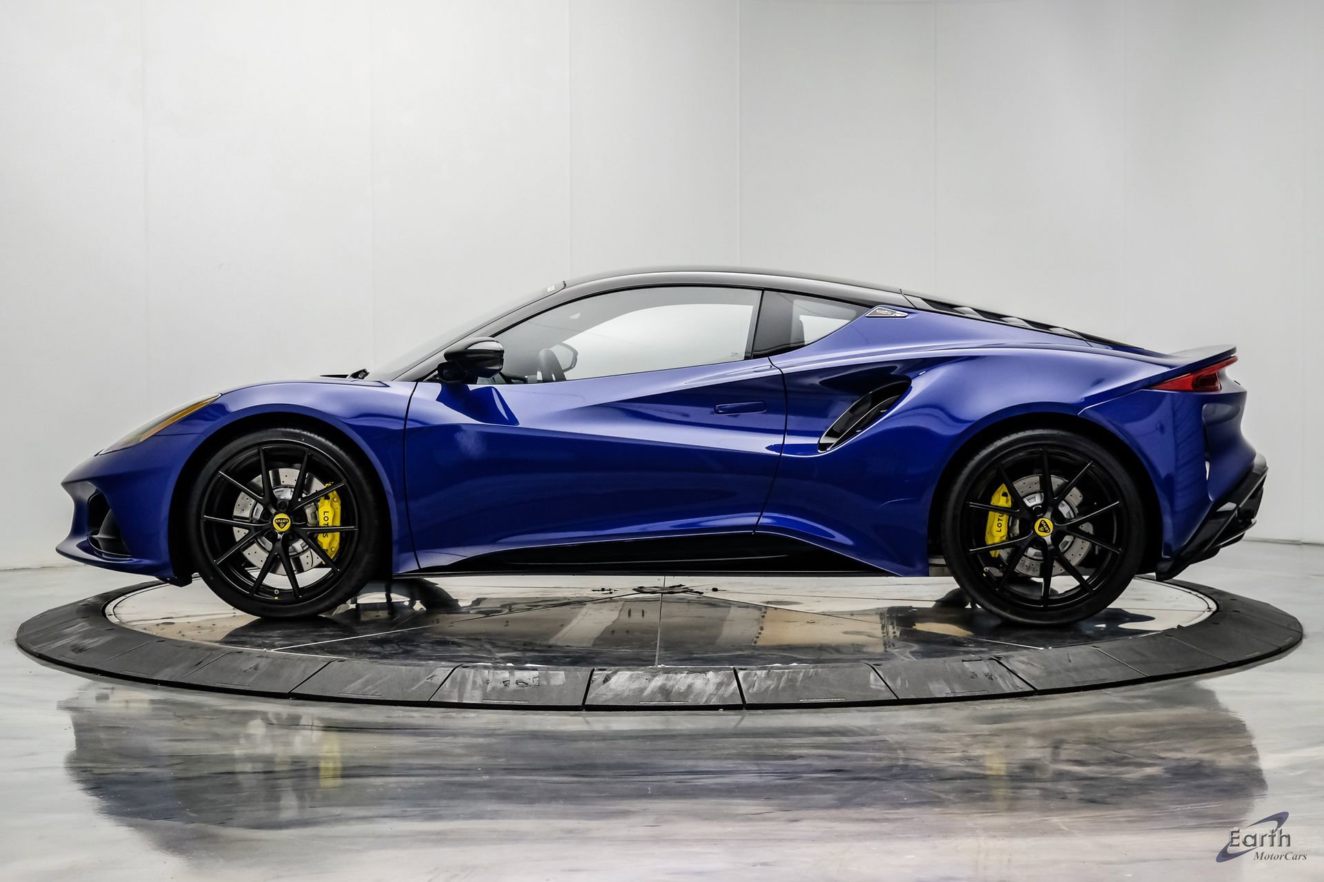 Used 2026 Lotus Emira SE RWD image 8