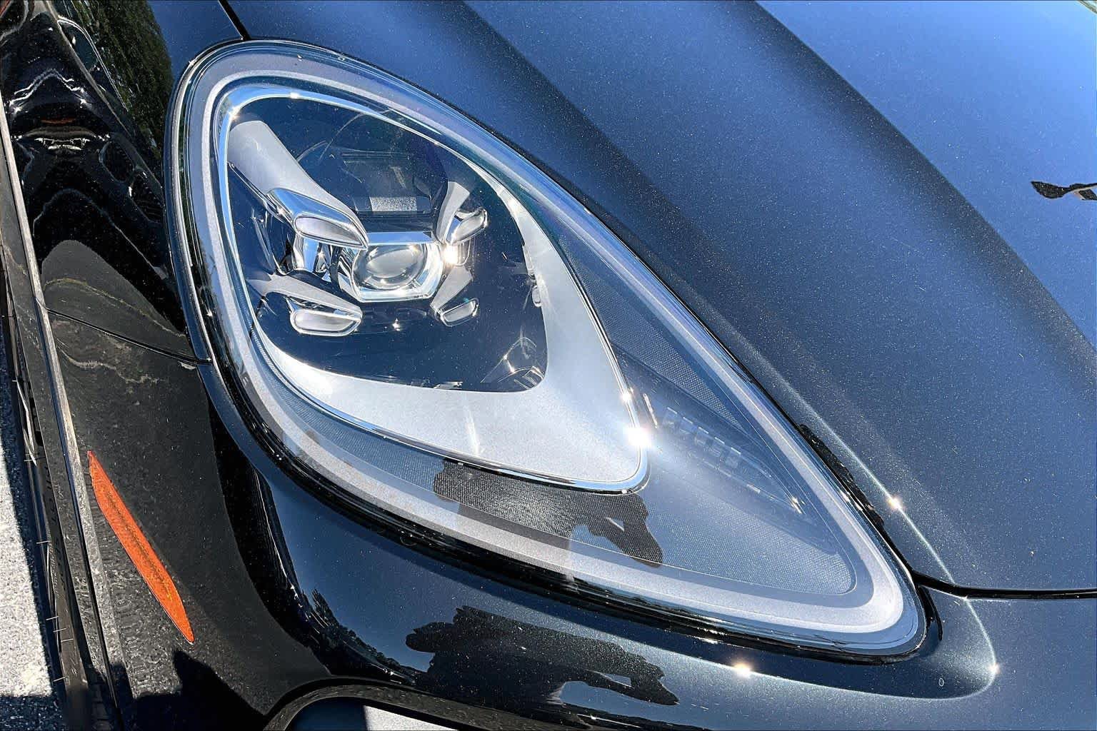 Used 2023 Porsche Cayenne Coupe AWD/4WD image 28