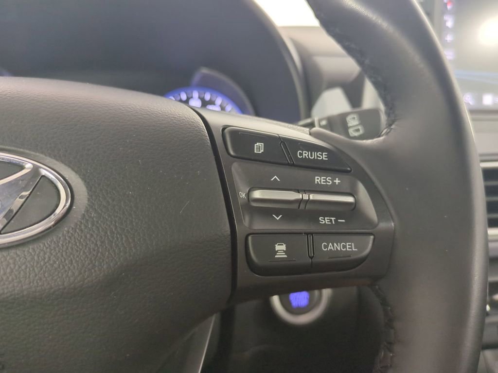 Used 2021 Hyundai Kona Ultimate FWD image 33