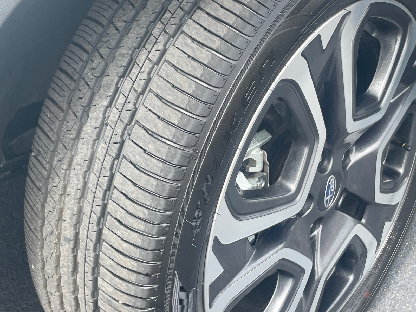 Certified 2025 Subaru Ascent Touring AWD/4WD image 9