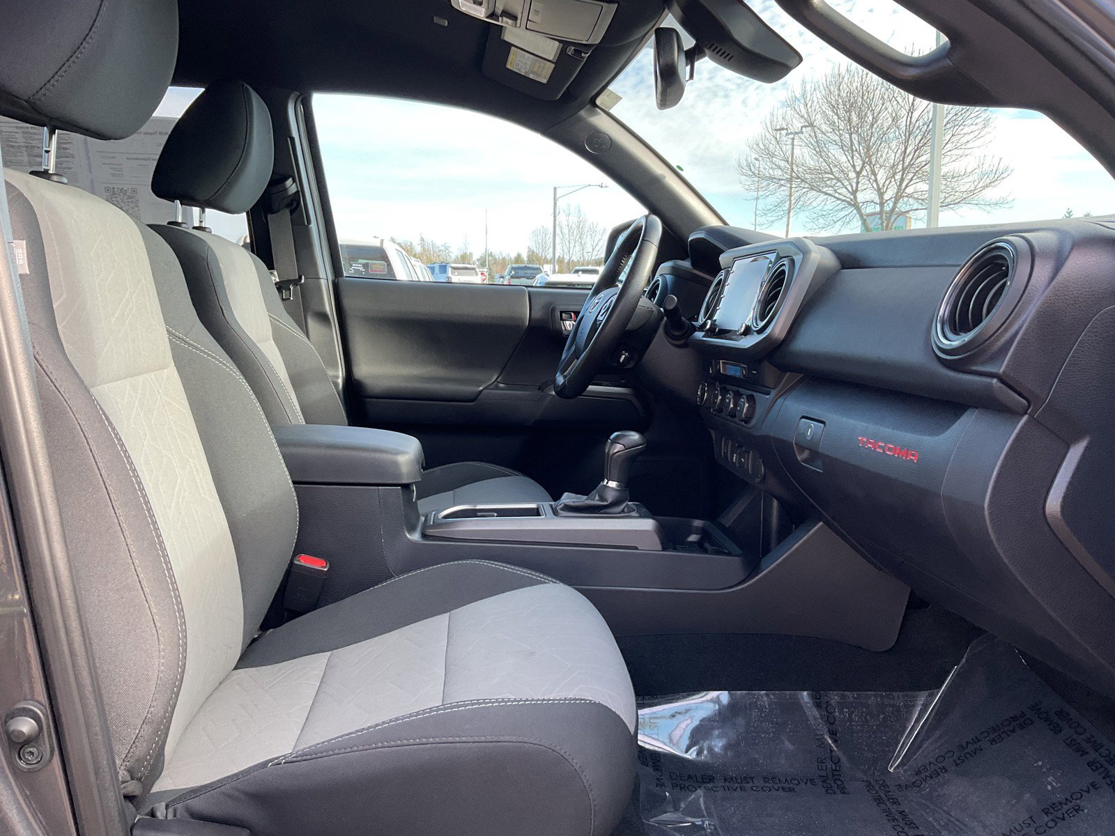 Used 2020 Toyota Tacoma TRD Sport image 14