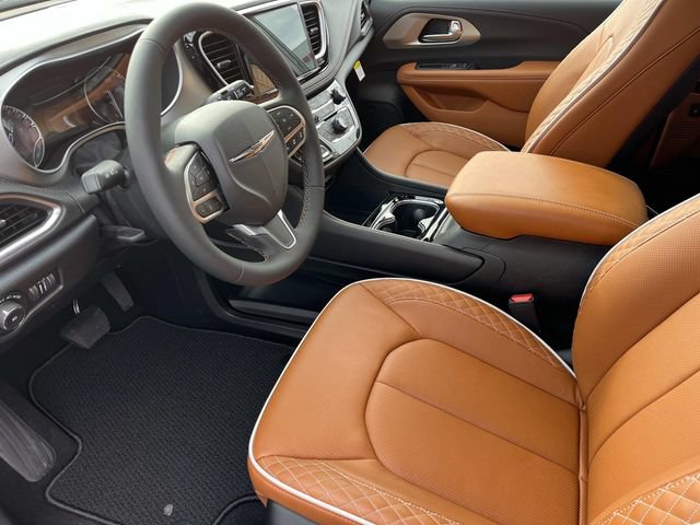 New 2026 Chrysler Pacifica Pinnacle AWD/4WD image 21