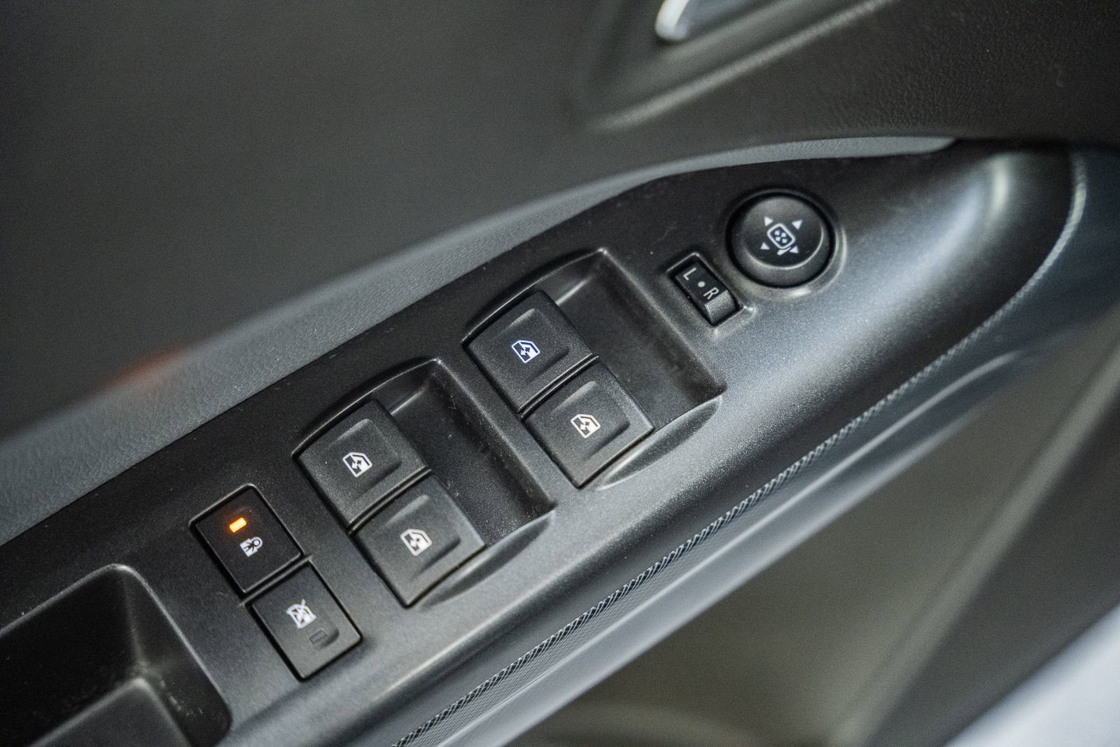 Used 2015 Chevrolet Colorado Z71 image 43