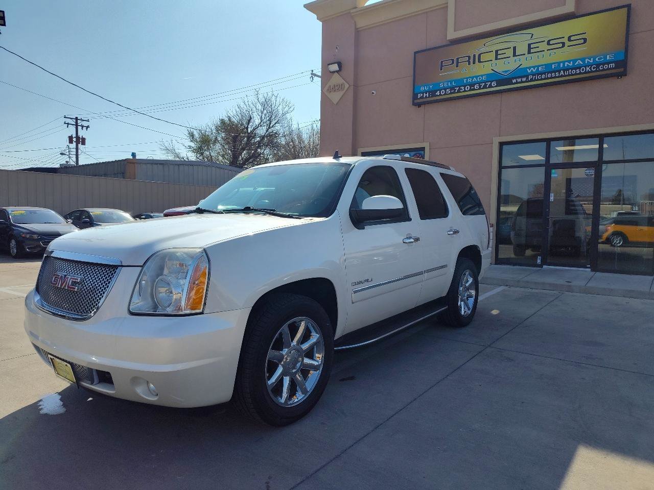 Used 2011 GMC Yukon Denali image 12
