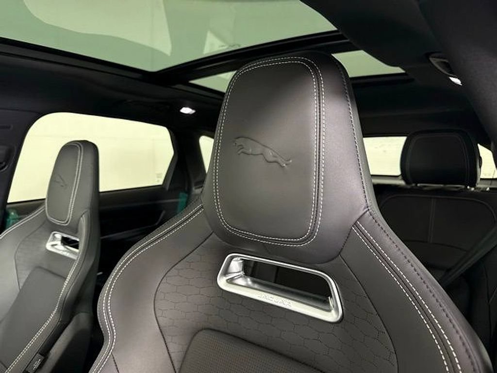 New 2026 Jaguar F-PACE R-Dynamic S AWD/4WD image 31
