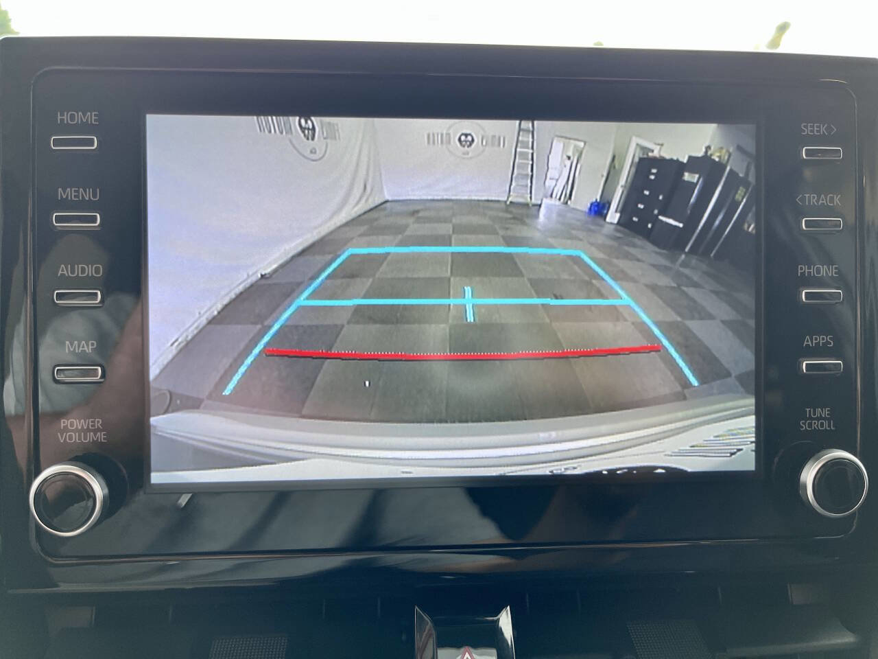Used 2020 Toyota Corolla LE image 13