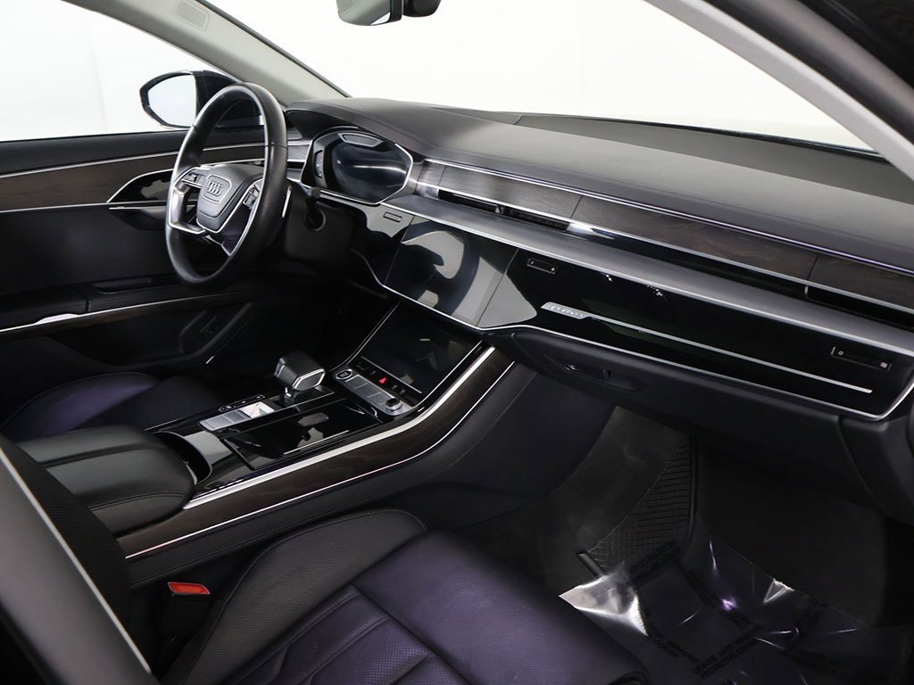 Used 2022 Audi A8 L 3.0T w/ Executive Package image 31