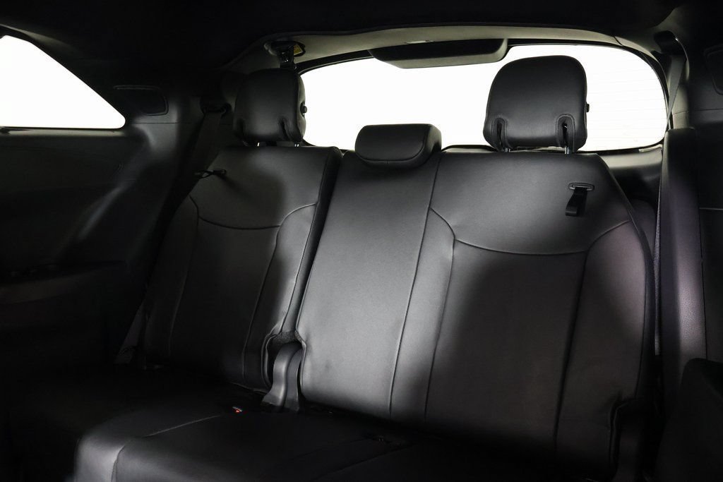 New 2026 Toyota Sienna XSE FWD image 7