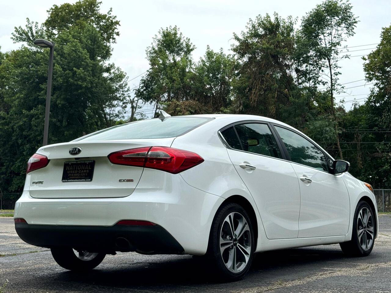 Used 2016 Kia Forte EX w/ EX Premium Package FWD image 6