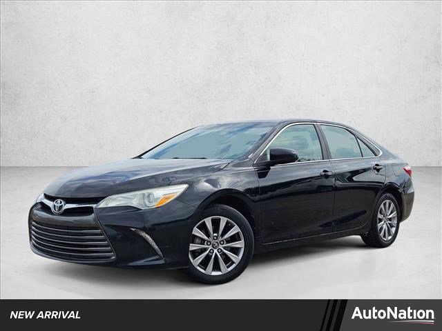 Used 2017 Toyota Camry XLE FWD image 1