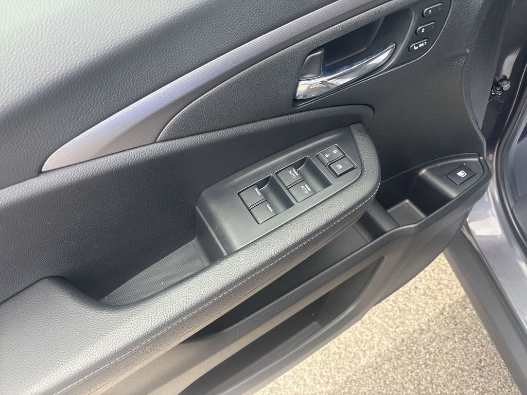 Used 2023 Honda Ridgeline RTL-E image 15