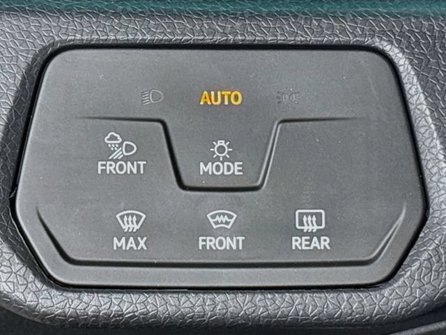 Used 2023 Volkswagen ID.4 Pro S AWD/4WD image 11