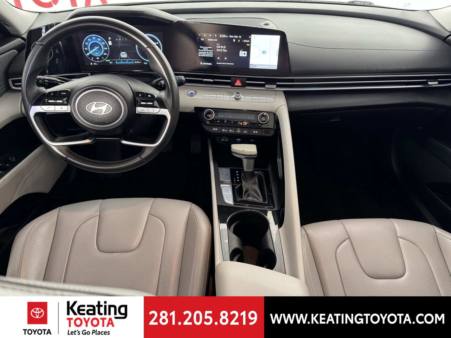 Used 2025 Hyundai Elantra Limited image 23