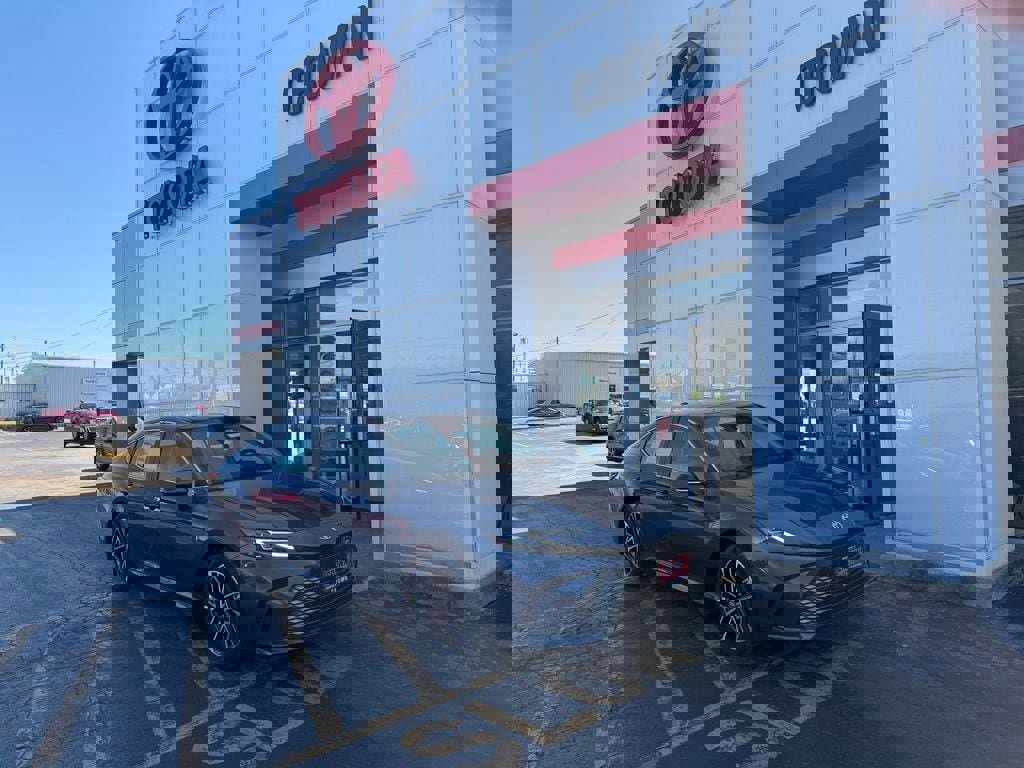 New 2026 Toyota Camry XLE image 1