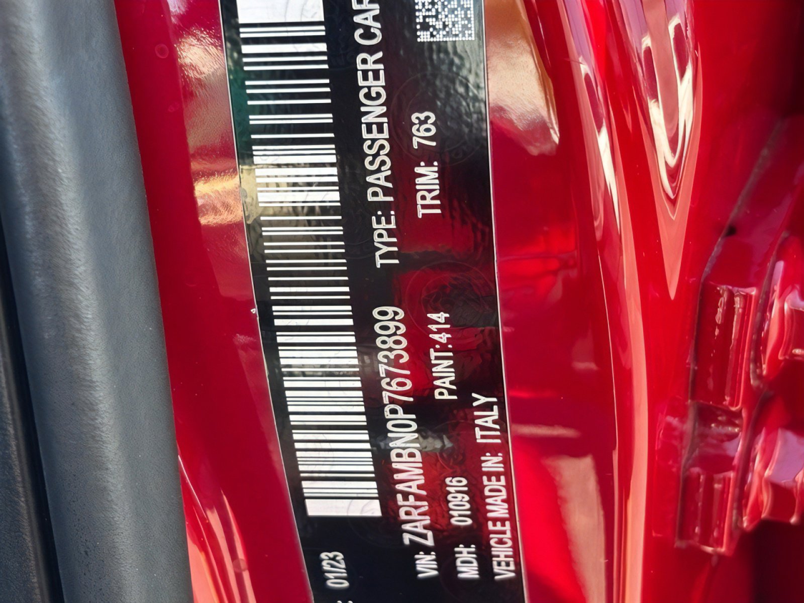 Used 2023 Alfa Romeo Giulia w/ Quick Order Package 22Z Lusso image 33