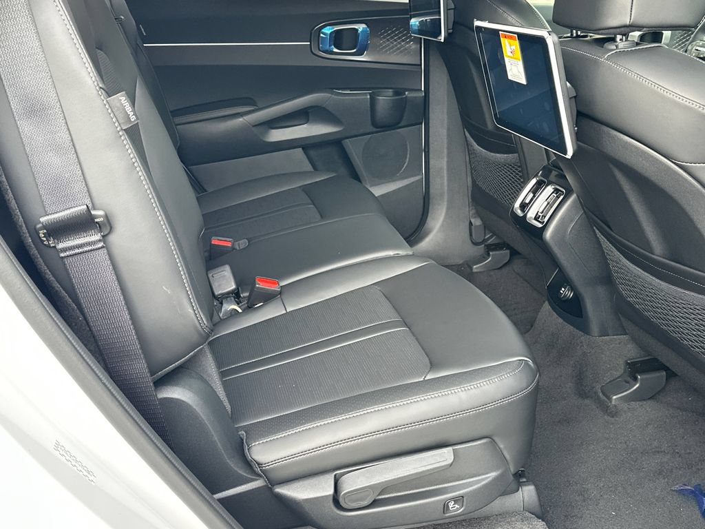 New 2026 Kia Sorento S FWD image 13
