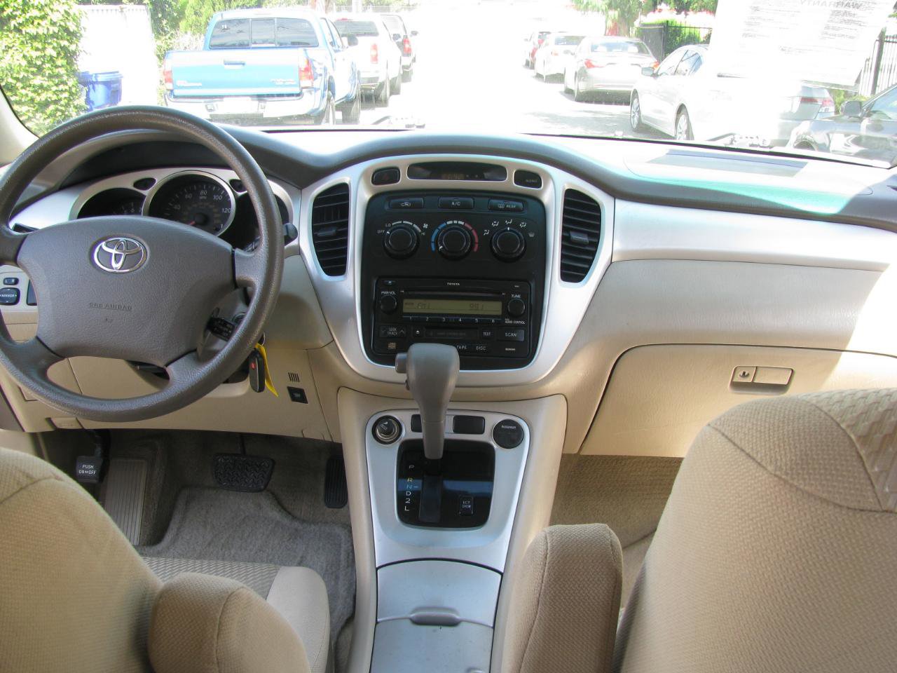 Used 2004 Toyota Highlander 4dr 4-Cyl (Natl) image 16