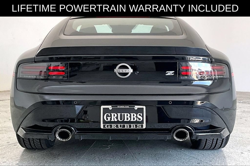 Used 2025 Nissan Z Performance w/ Floor Mat Package RWD image 5