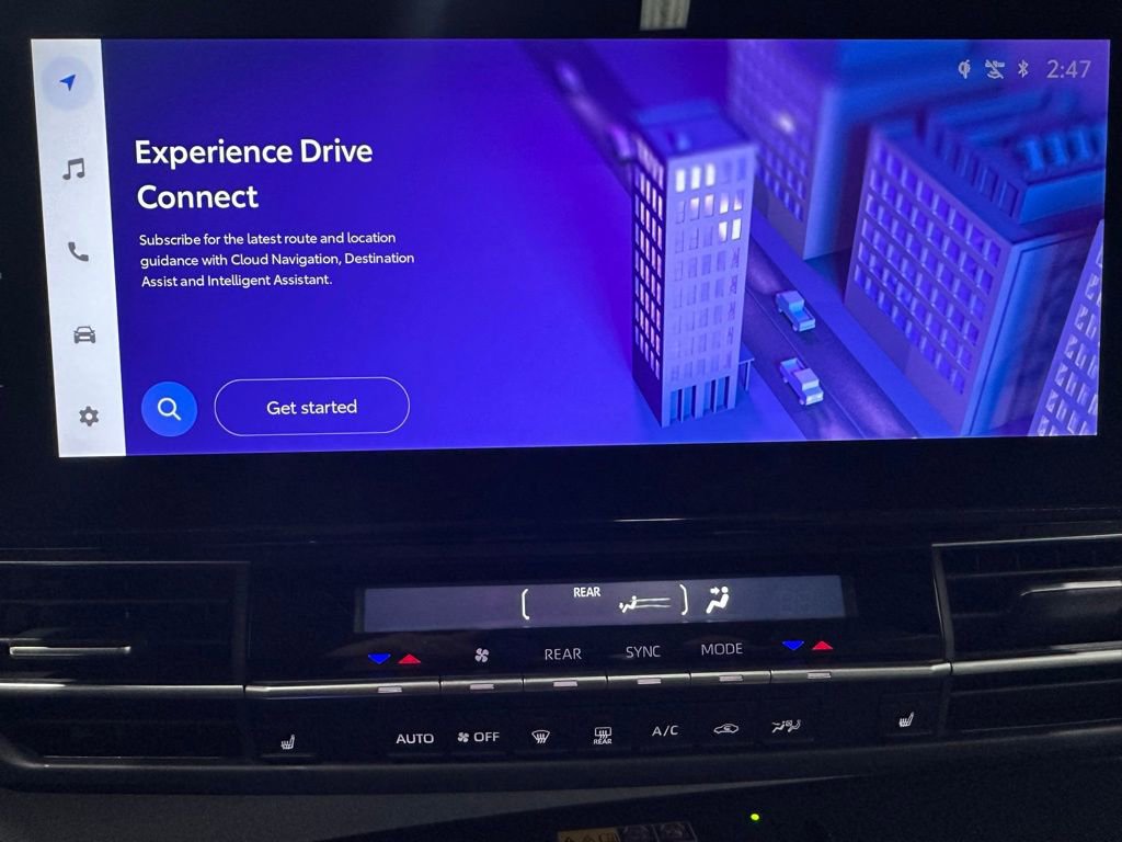 Used 2025 Toyota Sienna XLE image 26