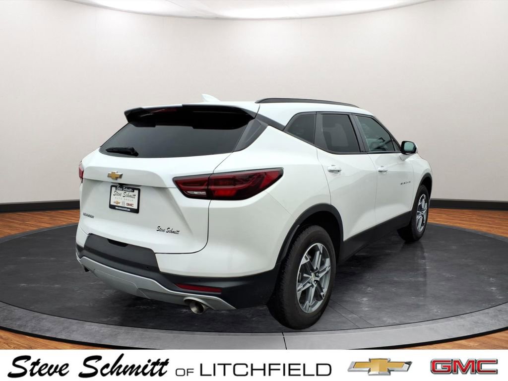 Certified 2024 Chevrolet Blazer LT w/ Convenience Package FWD image 17