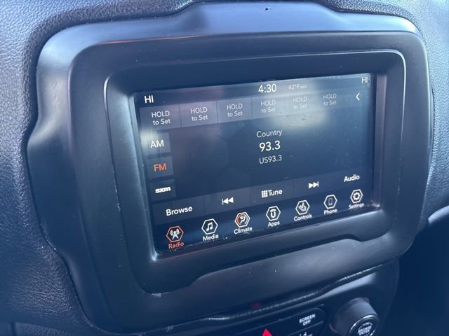 Used 2018 Jeep Renegade Altitude w/ Advanced Technology Group image 20