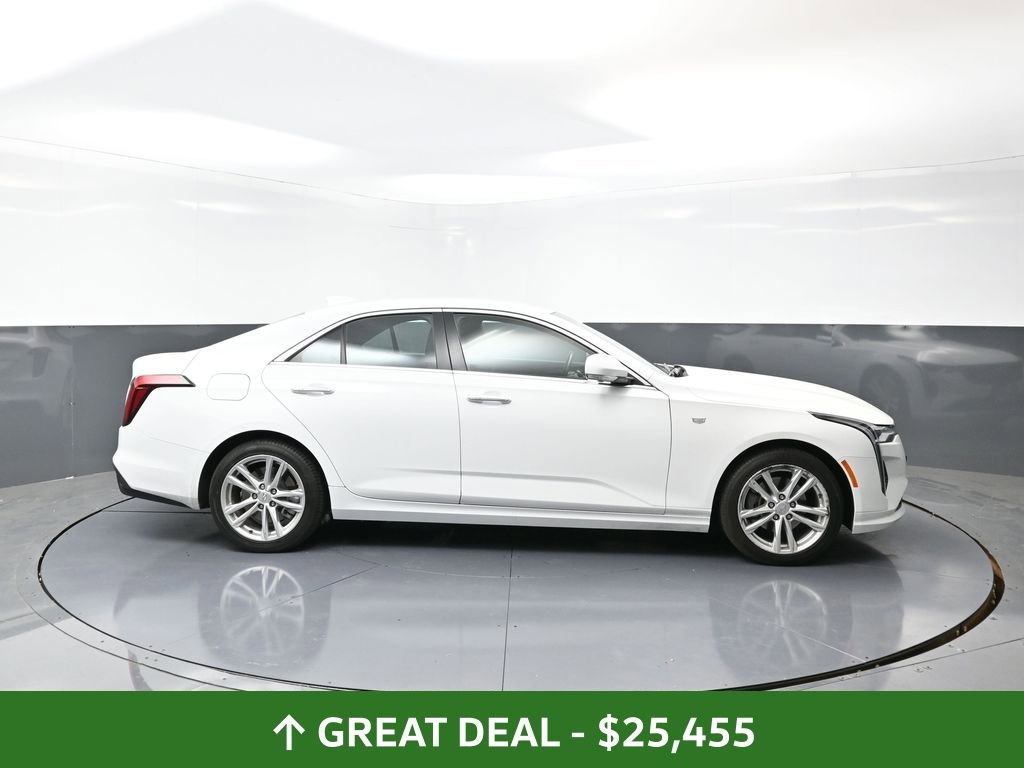Used 2024 Cadillac CT4 Luxury image 2