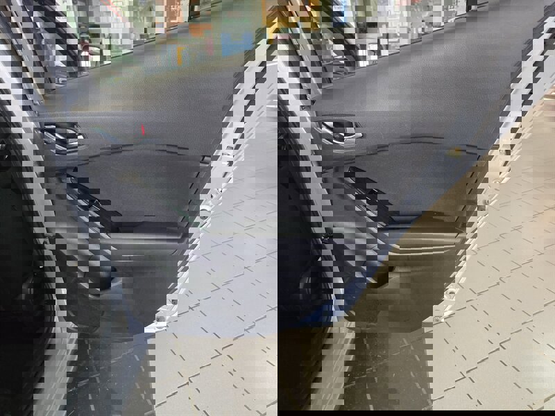 Used 2017 MAZDA MAZDA3 Sport image 14