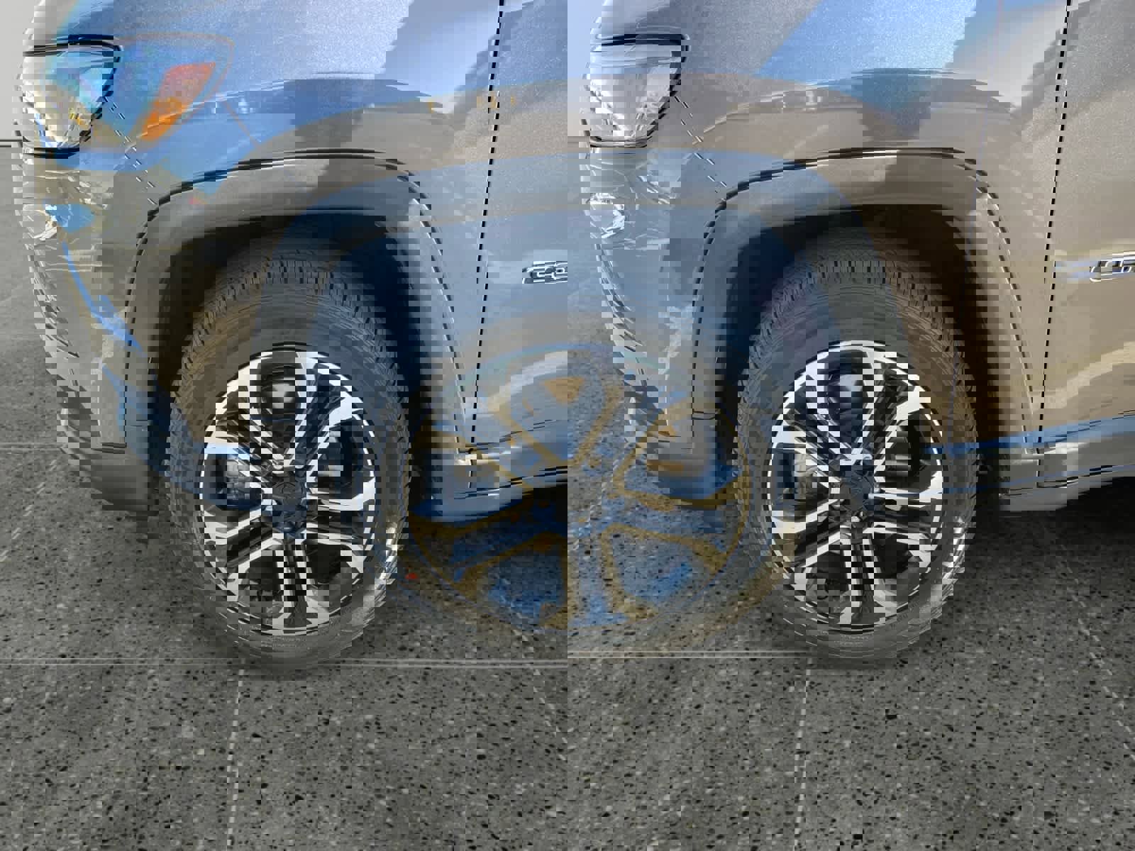 Used 2023 Jeep Compass Limited image 14