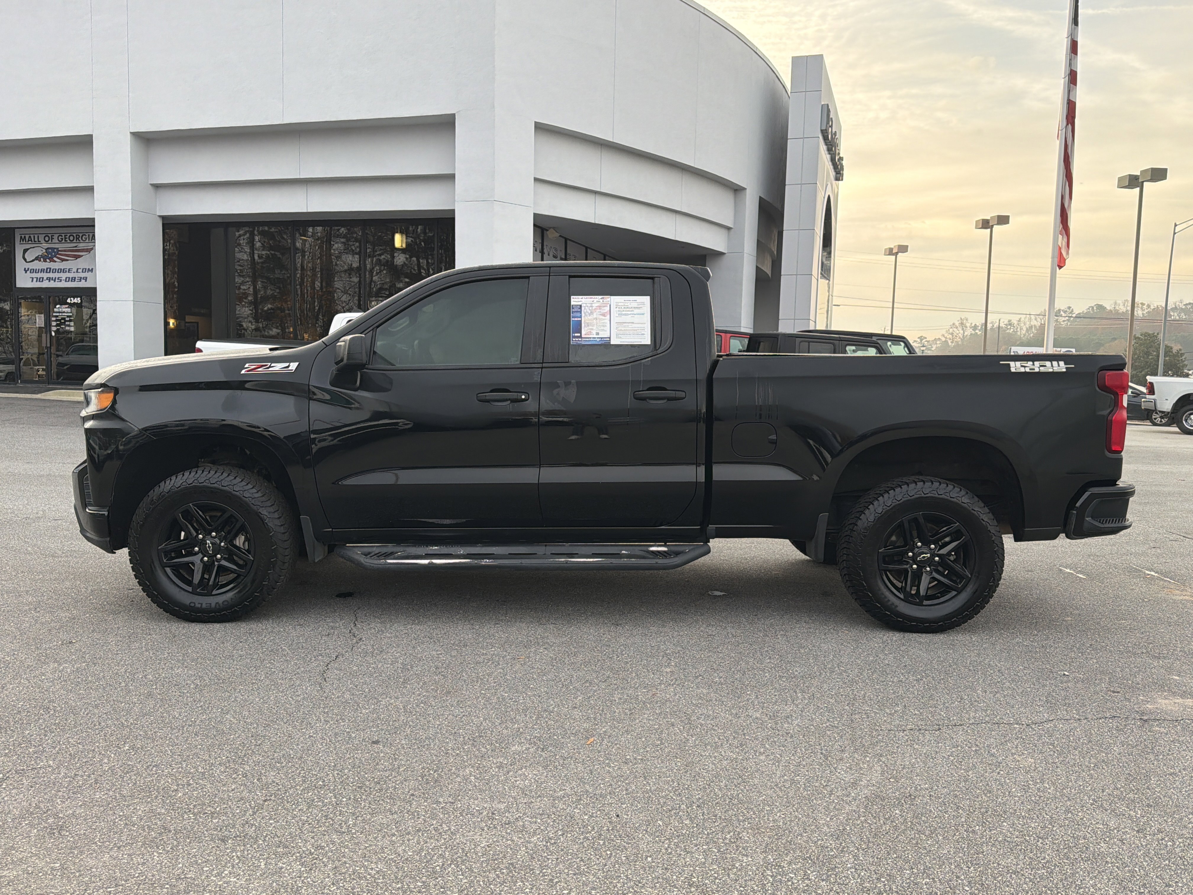 Used 2019 Chevrolet Silverado 1500 Custom Trail Boss w/ Custom Convenience Package image 9