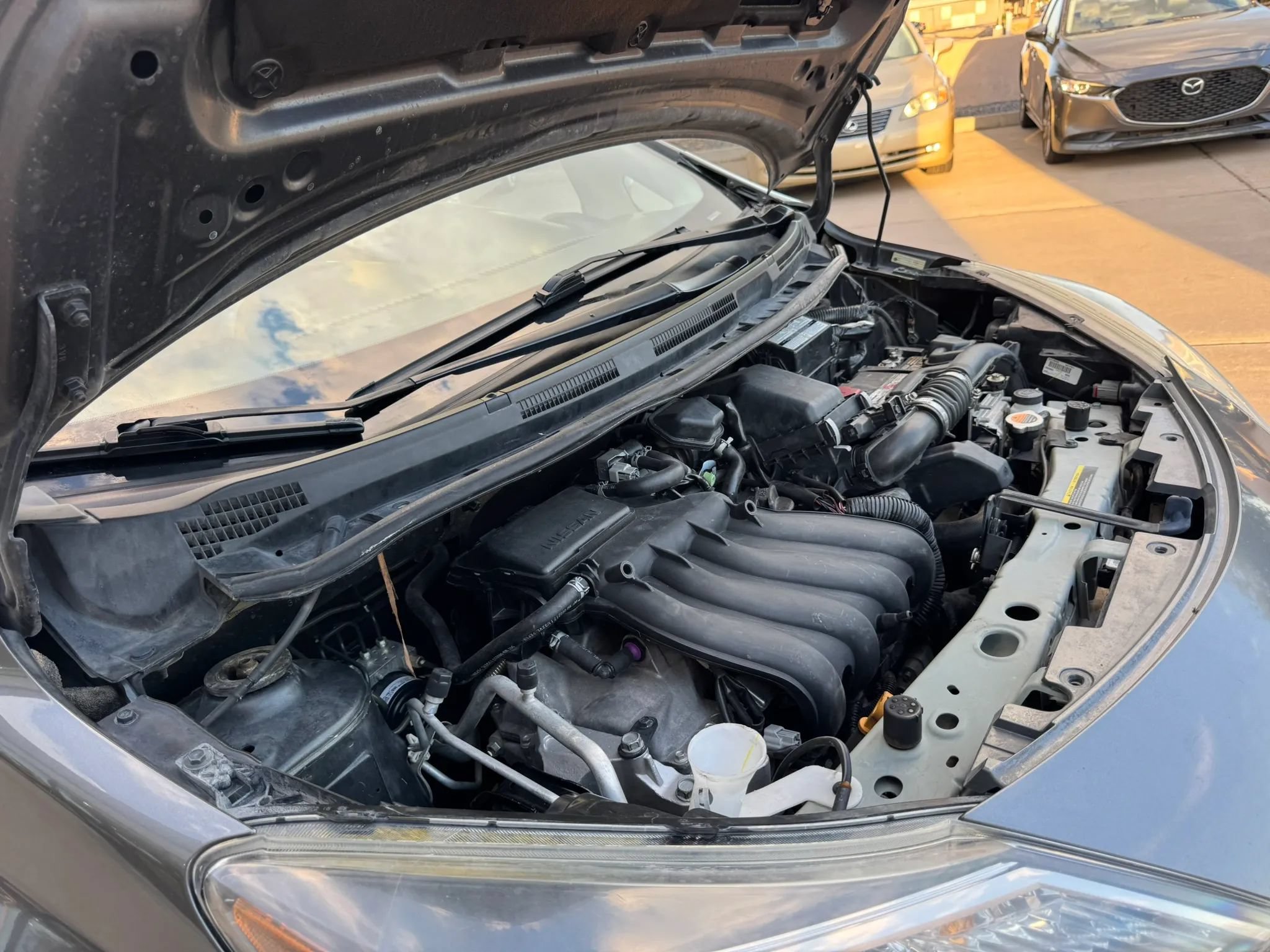 Used 2018 Nissan Versa Note FWD image 27
