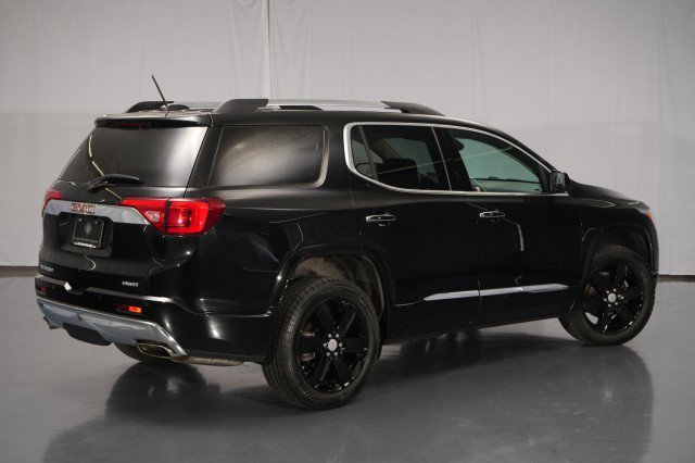 Used 2019 GMC Acadia Denali image 10
