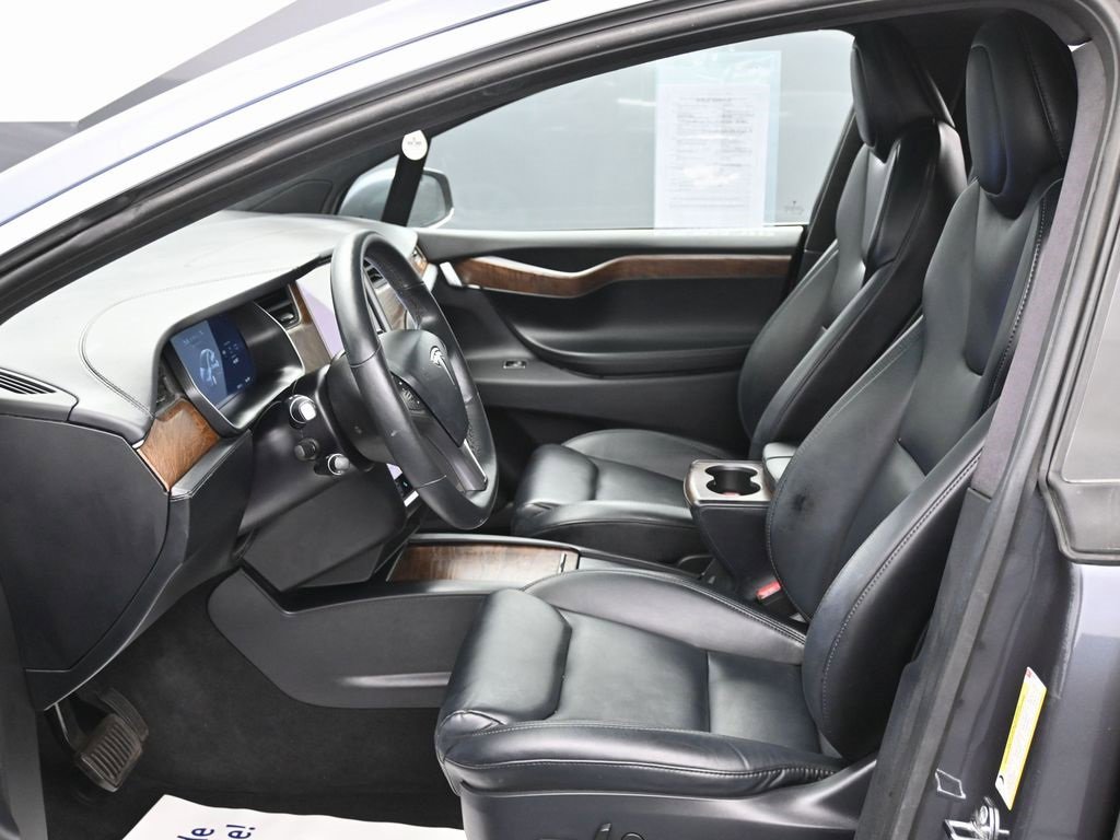 Used 2021 Tesla Model X Long Range image 16